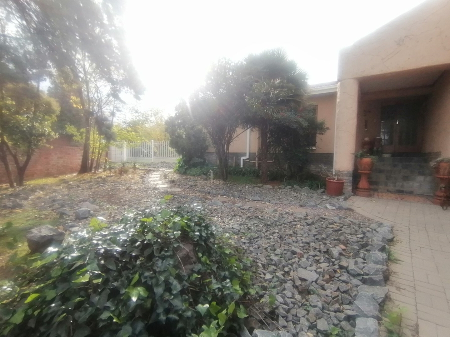3 Bedroom Property for Sale in Pellissier Free State